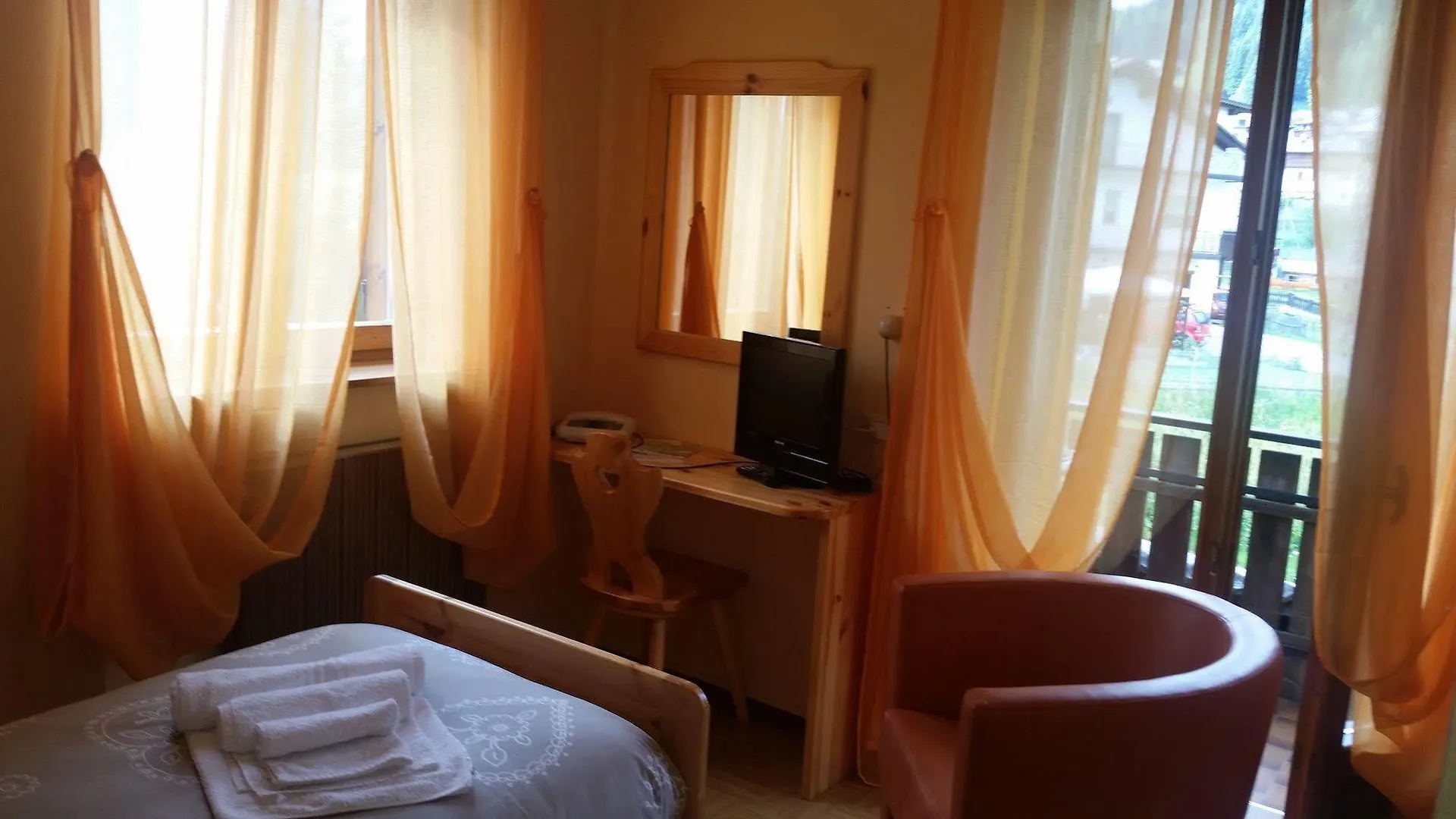 Comèlico Superiore Albergo Bellavista מלון Comèlico Superiore